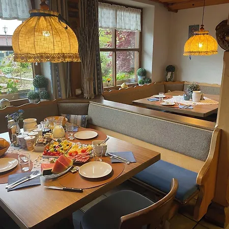 Hotel-gasthof Lammersdorf 게스트하우스 밀슈타